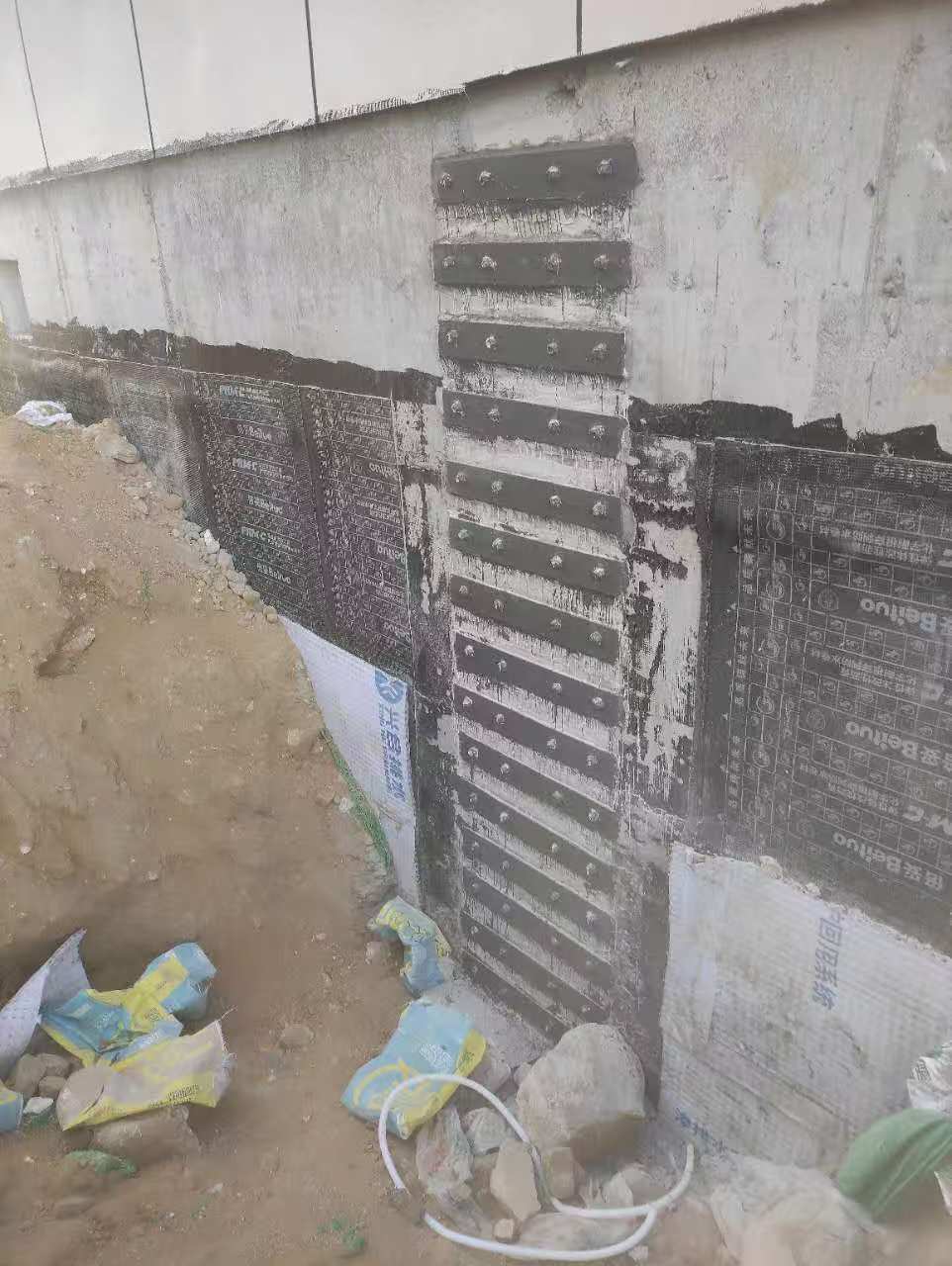 黔东南房屋柱子加固方法